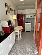 Manhattan Tower Apartment Hotel