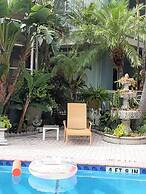 Manhattan Tower Apartment Hotel