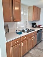 Manhattan Tower Apartment Hotel