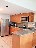 Manhattan Tower Apartment Hotel