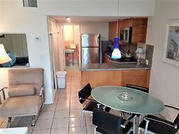 Manhattan Tower Apartment Hotel