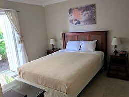 Manhattan Tower Apartment Hotel