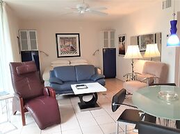 Manhattan Tower Apartment Hotel