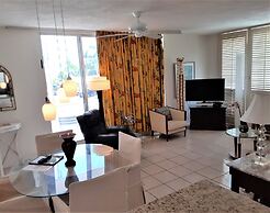 Manhattan Tower Apartment Hotel