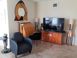 Manhattan Tower Apartment Hotel