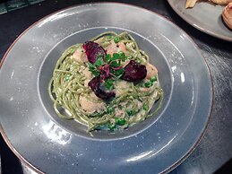 Palmers Ale House & Kitchen