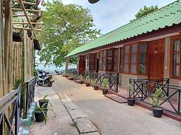 Pilgrim's Kitchen & Inn