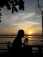 Pilgrim's Kitchen & Inn