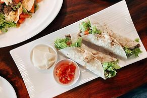 Pilgrim's Kitchen & Inn