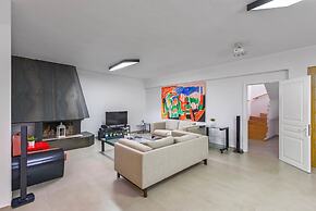 The White Villa At Sani