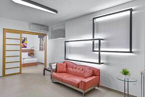 The White Villa At Sani