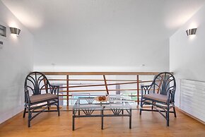 The White Villa At Sani