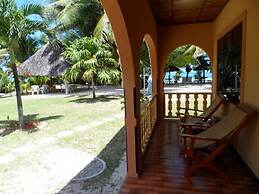 Anse Kerlan Beach Chalets