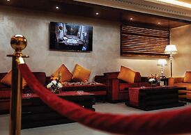 Seven Roses Hotel