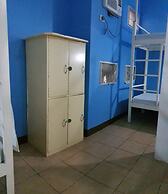 Crossroads Hostel Manila