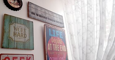 Crossroads Hostel Manila