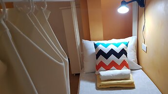 Crossroads Hostel Manila