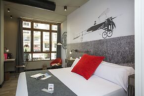 Casual Vintage Valencia Hotel