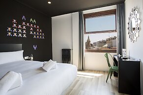 Casual Vintage Valencia Hotel