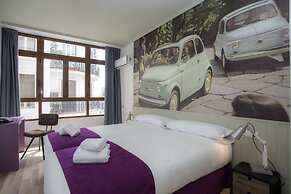 Casual Vintage Valencia Hotel