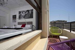 Casual Vintage Valencia Hotel