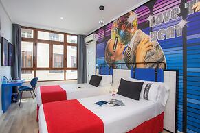 Casual Vintage Valencia Hotel