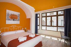 Casual Vintage Valencia Hotel