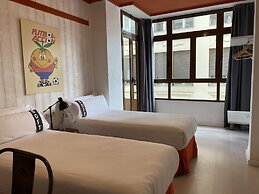 Casual Vintage Valencia Hotel