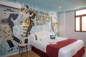 Casual Vintage Valencia Hotel