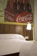 Casual Vintage Valencia Hotel