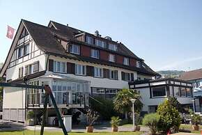 Bodenseehotel Weisses Rössli