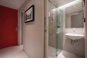 Sleep Box Sukhumvit 22