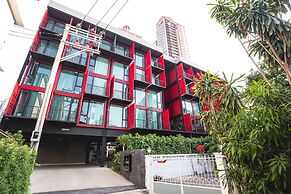Sleep Box Sukhumvit 22 - Hostel