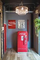 Sleep Box Sukhumvit 22 - Hostel