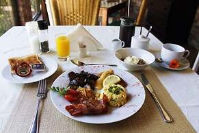 Amani Guest Lodge
