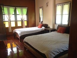 Pai Porpeang Guesthouse
