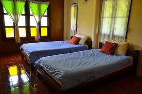 Pai Porpeang Guesthouse