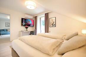 Ferienwohnungen - Appartements Pension Zollner
