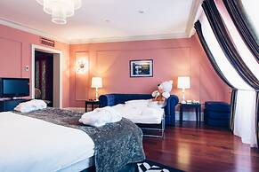 DOM Boutique Hotel by Authentic Hotels