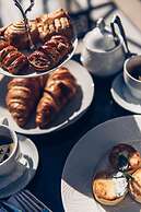 DOM Boutique Hotel by Authentic Hotels