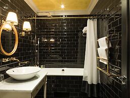 DOM Boutique Hotel by Authentic Hotels