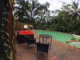 Rana Roja Lodge