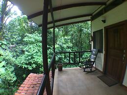 Rana Roja Lodge