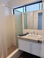 Scarborough & Absolutely Beachfront