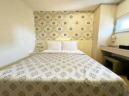 Ai Lai Fashion Hotel