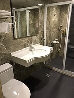 Ai Lai Fashion Hotel