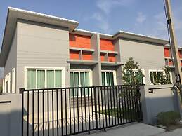 Mondara Vacation Home