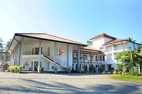 Grindlays Regency Hotel