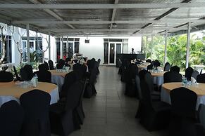 Grindlays Regency Hotel