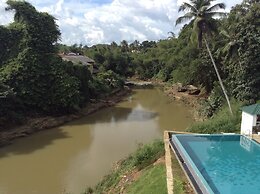 Grindlays Regency Hotel